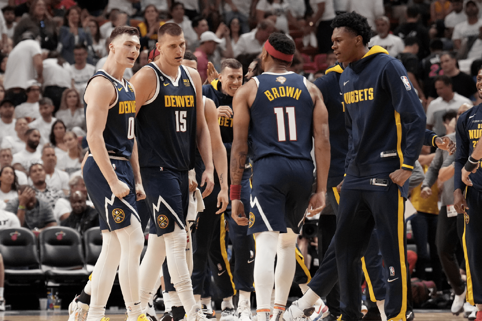 NBA球员协会与联盟达成协议，新赛季薪水上涨